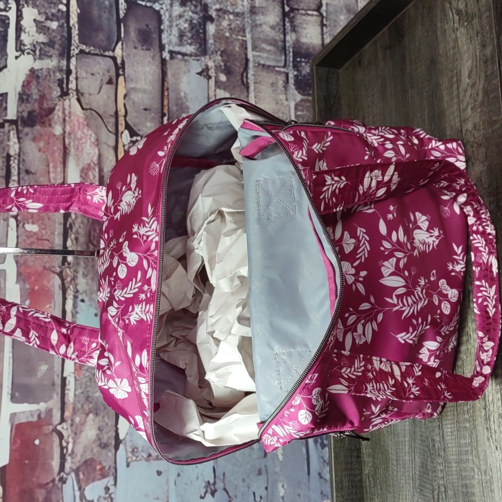 Lug® "Ranger XL" Packable Botanical Print Tote Bag - Picture 9 of 16